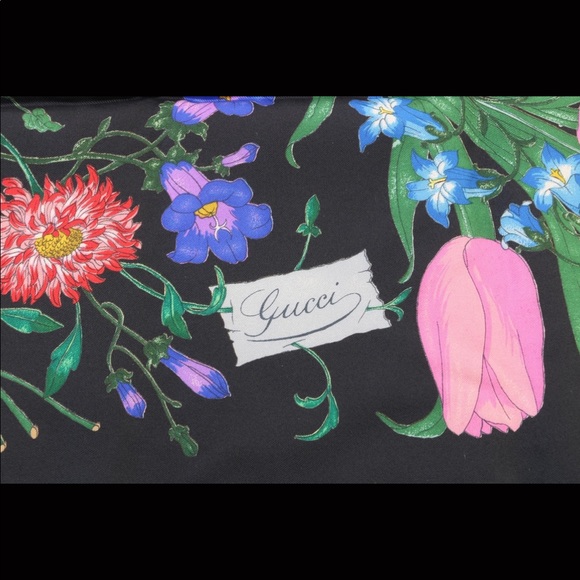 NWT ✨Authentic ✨Gucci Silk Botanical Black Scarf - Picture 3 of 7
